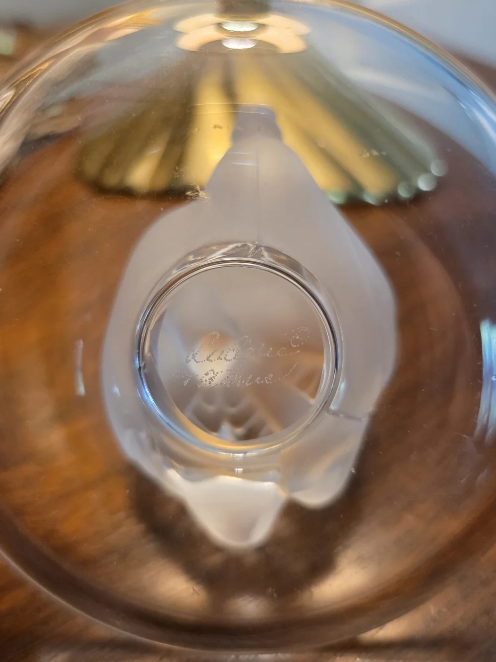 Lalique Frosted Crystal Swan Figurine in Clear and Frosted White